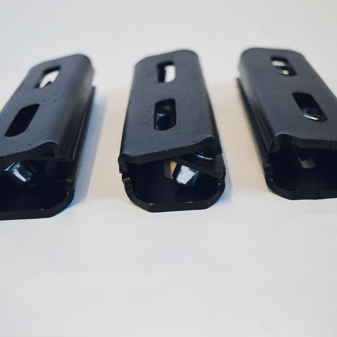 soportes-estribos-blacktrend-nissan-np300-frontier-cabina-doble-mod-17--renault-alaskan-cabina-doble-mod-21--sea159-nissan