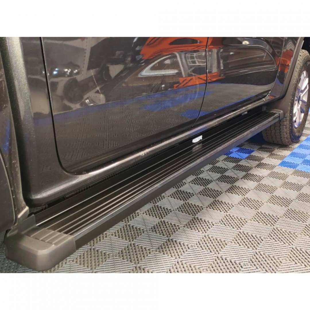 estribos-aluminio-negro-impactus-cabina-doble-chevrolet-s10-00-ford-ranger-00-toyota-hilux-05--volkswagen-amarok-10--no-incluye-soportes-eimn000-chevrolet-ford-toyota-volkswagen-nissan